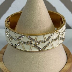 RARE Kate Spade Garden Grove White Enamel Magnetic Closure Bracelet